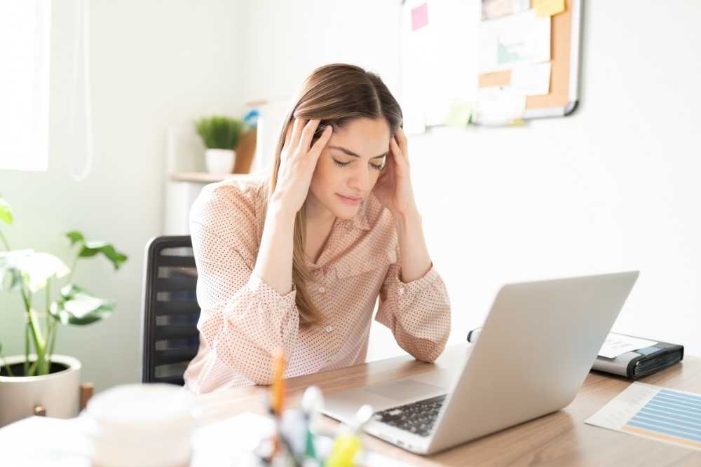 Stress im Büro und im Homeoffice: wie entspanne ich mich?