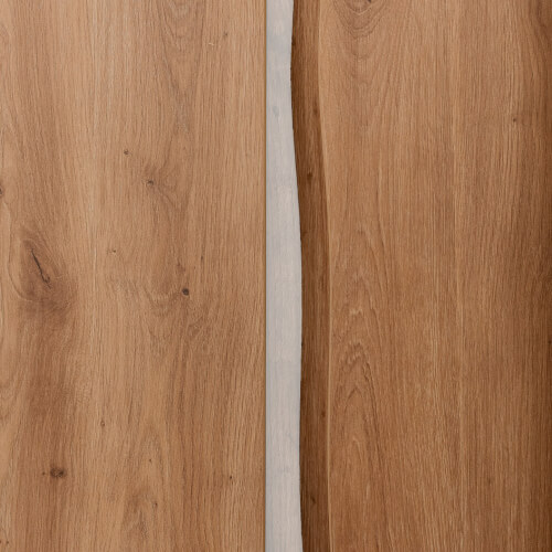 Tischplatte mit natürlicher Baumkante beim höhenverstellbaren Schreibtisch Liftor