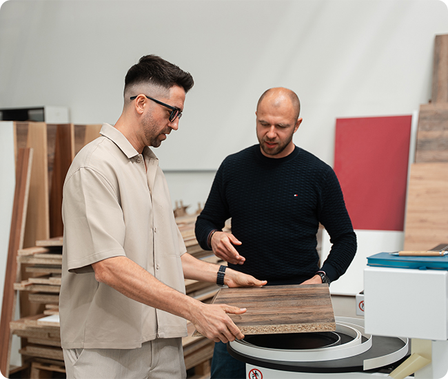 Wir helfen Menschen, fest auf dem Boden zu stehen